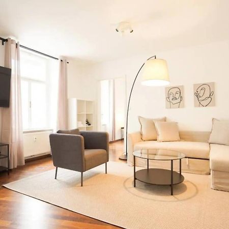 Authentic Austrian Flat In The South Of Vienna Daire Modling Dış mekan fotoğraf