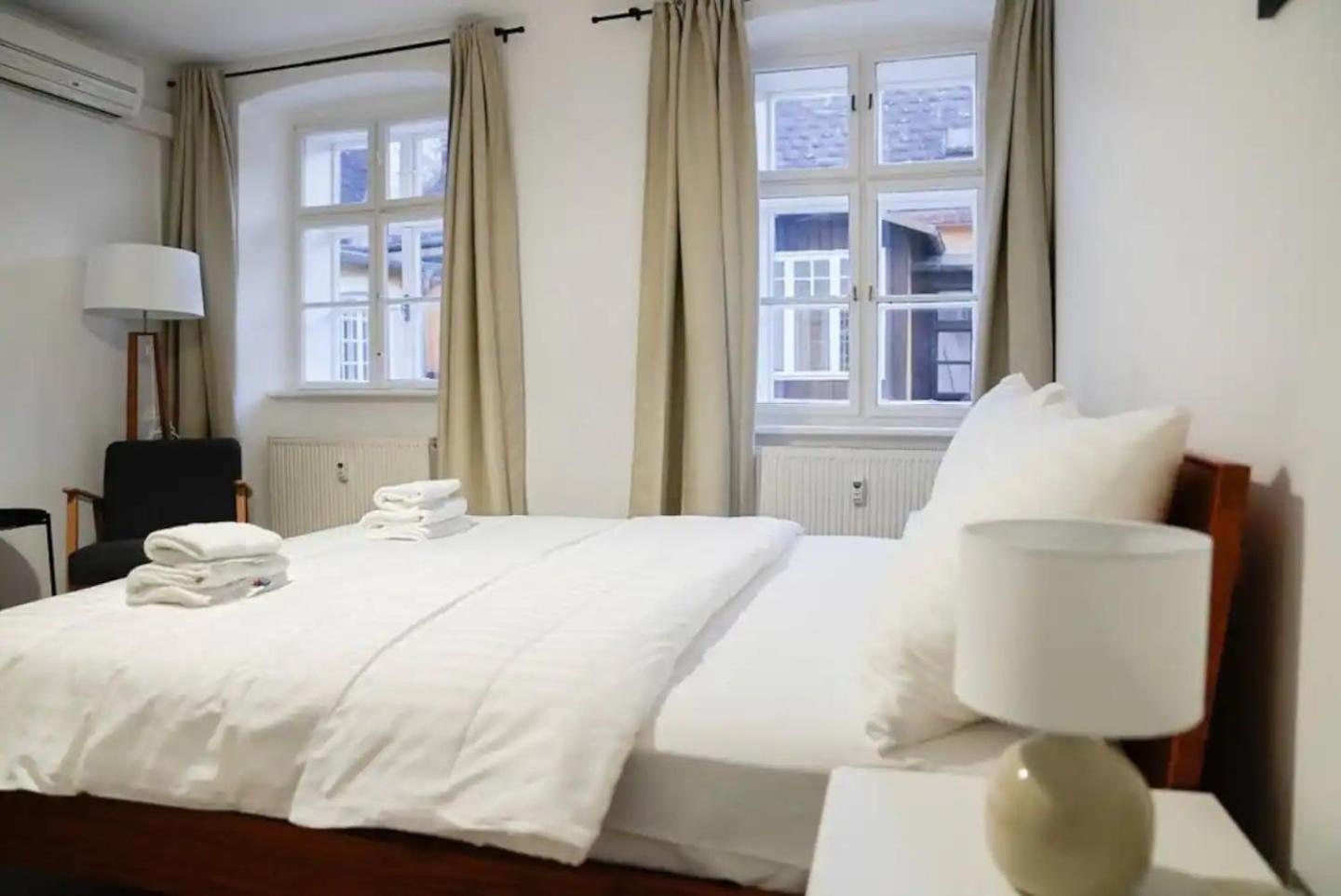 Authentic Austrian Flat In The South Of Vienna Daire Modling Dış mekan fotoğraf