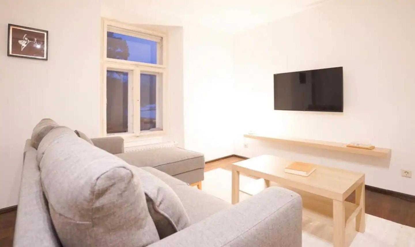 Authentic Austrian Flat In The South Of Vienna Daire Modling Dış mekan fotoğraf